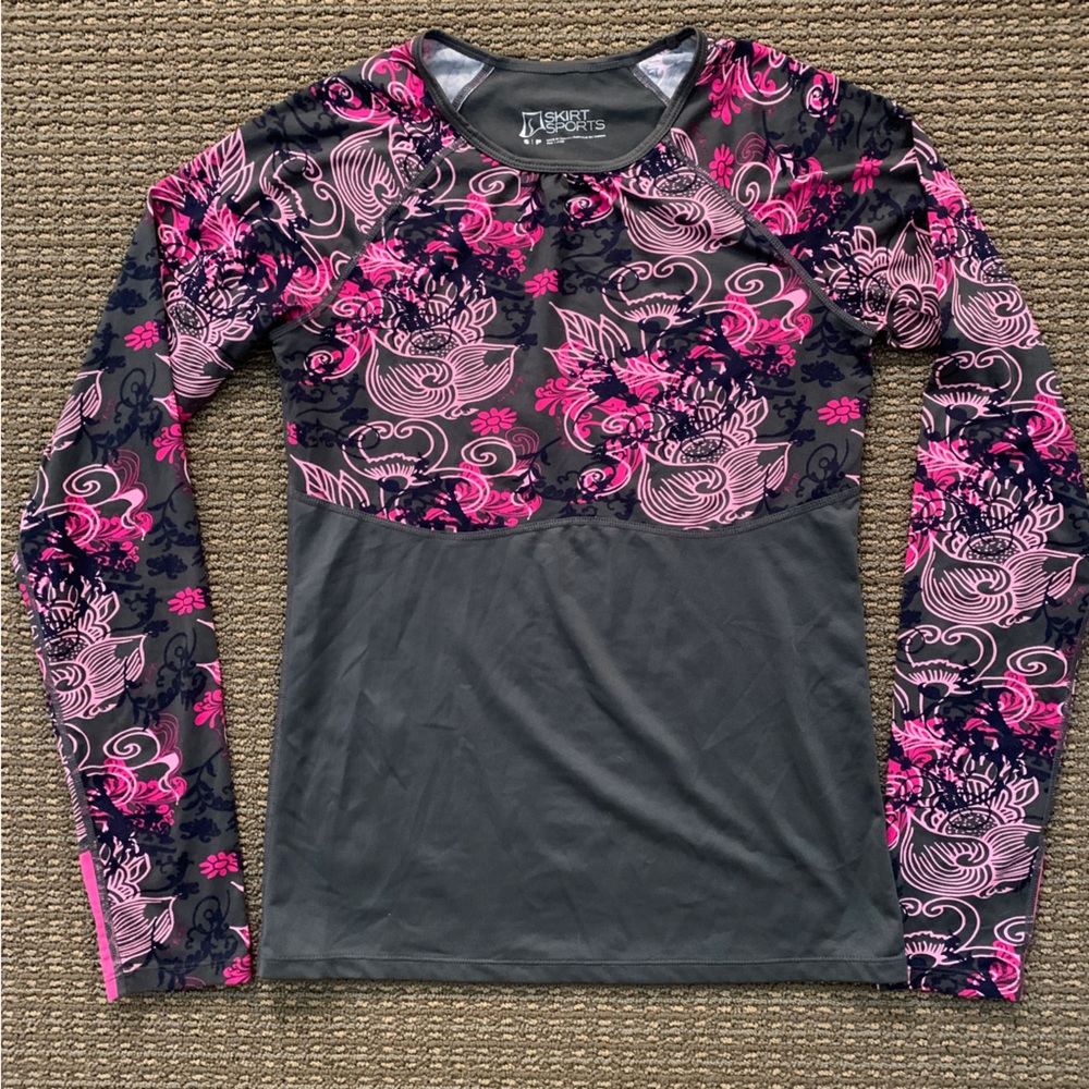 Skirt Sports Runners Dream Long Sleeve - Gray Skirt Power Print - Small